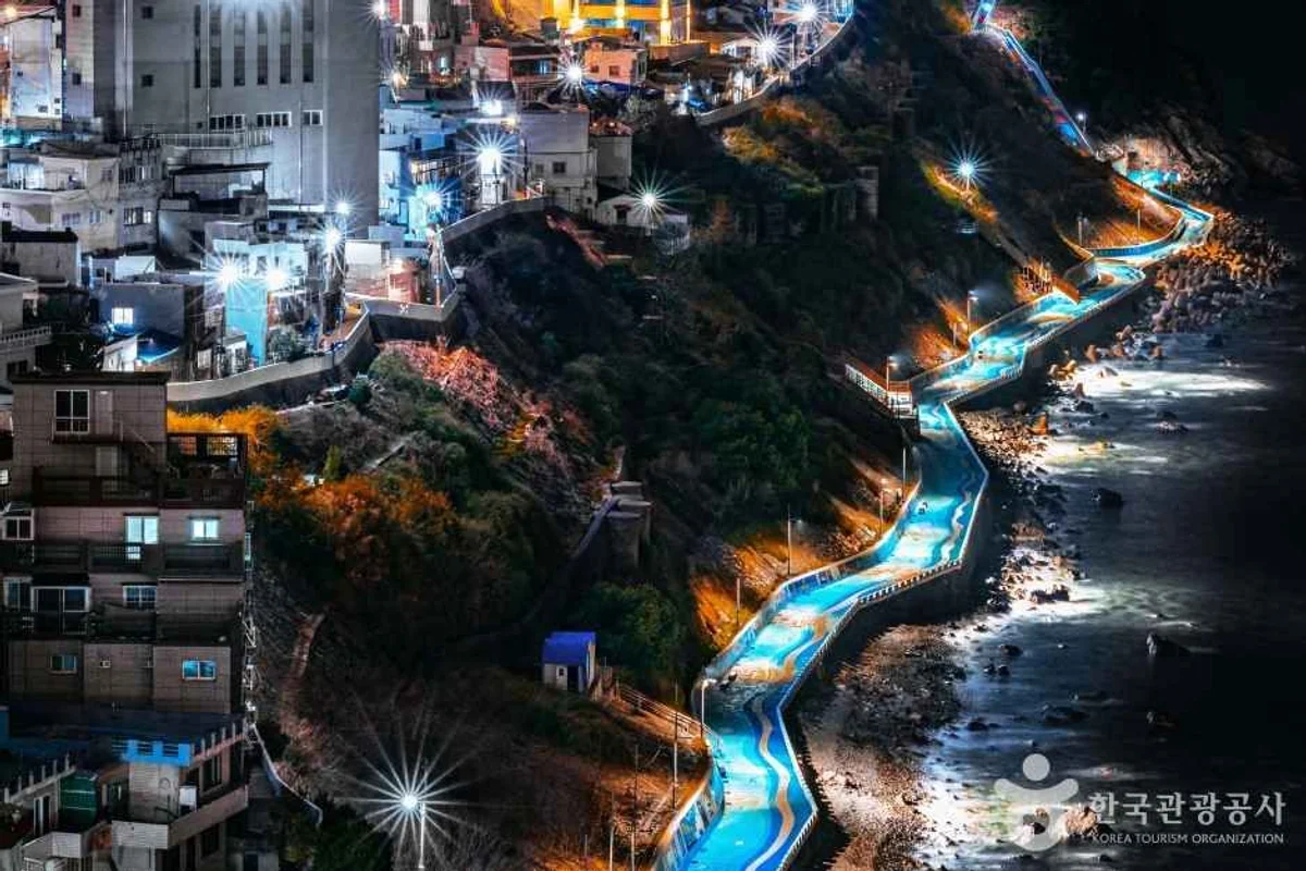 흰여울문화마을: 영도구 혼행의 백미 - 영도구 여행