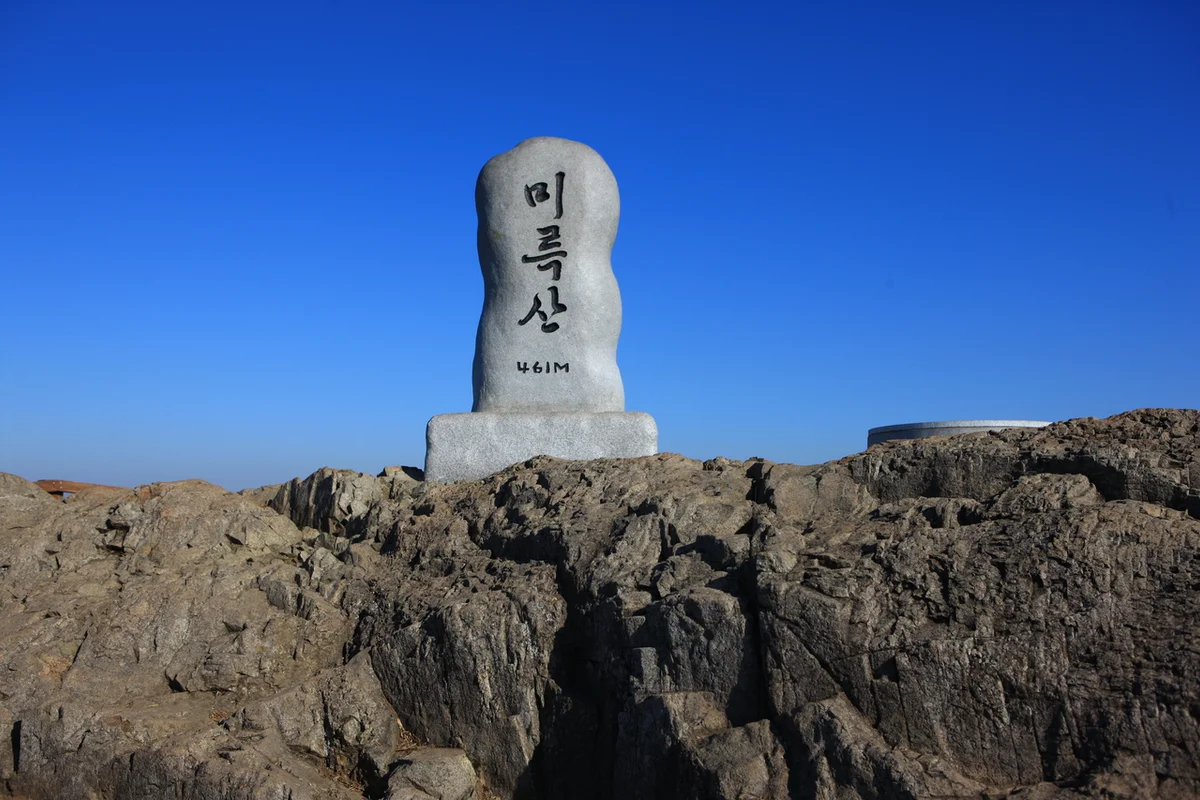 한려수도 자전거 도로 (출처 : 한국관광공사)