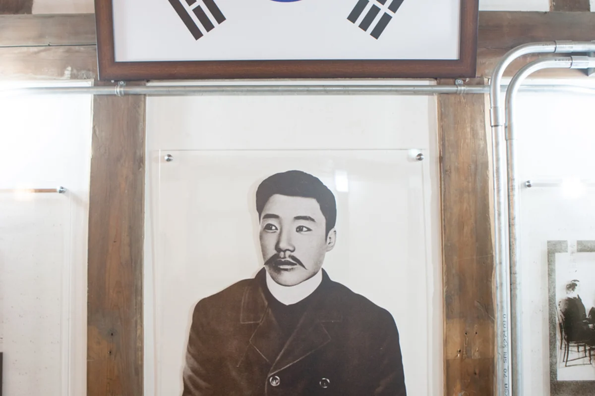 군산 근대미술관 (구 조선은행 군산지점) - 군산여행 여행