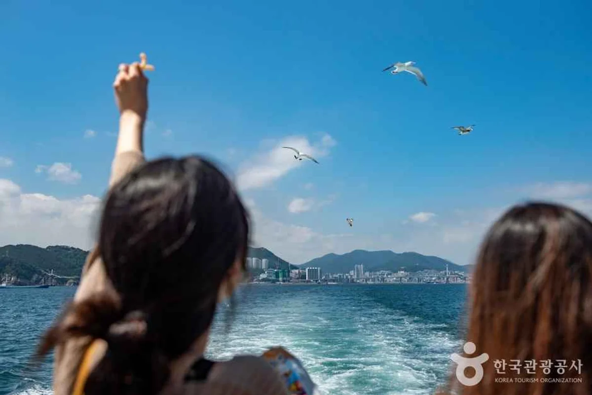 자갈치크루즈 - 자갈치 여행