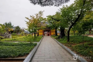 양양군 해안 산책로 (출처 : 한국관광공사)