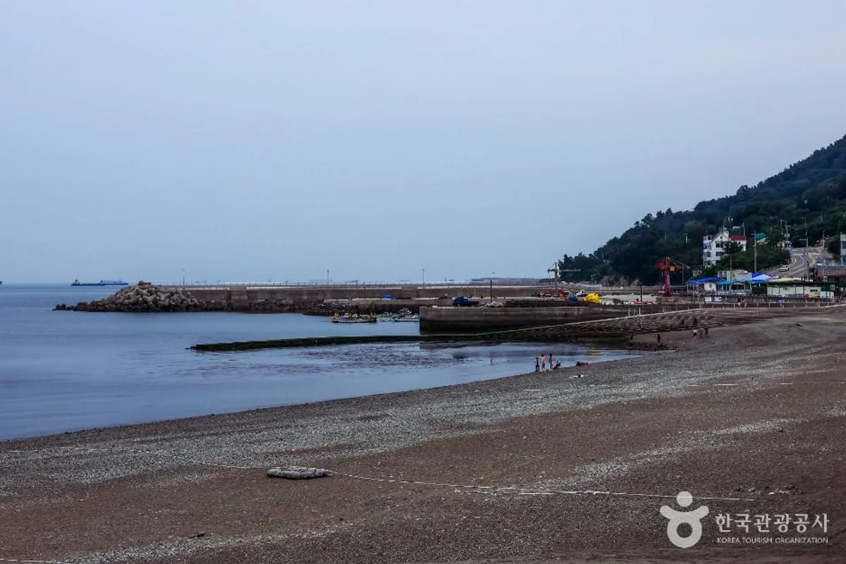 만성리 검은모래해변 - 여수여행 여행