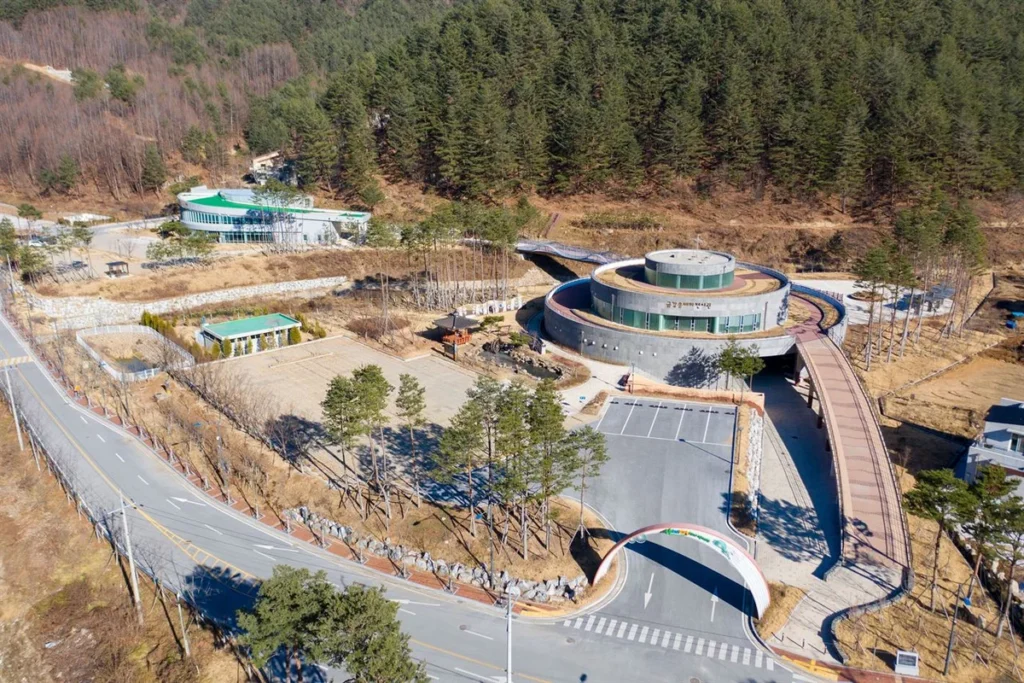울진군 등산 코스 (출처 : 한국관광공사)