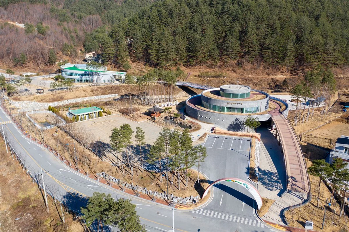 울진군 등산 코스 (출처 : 한국관광공사)
